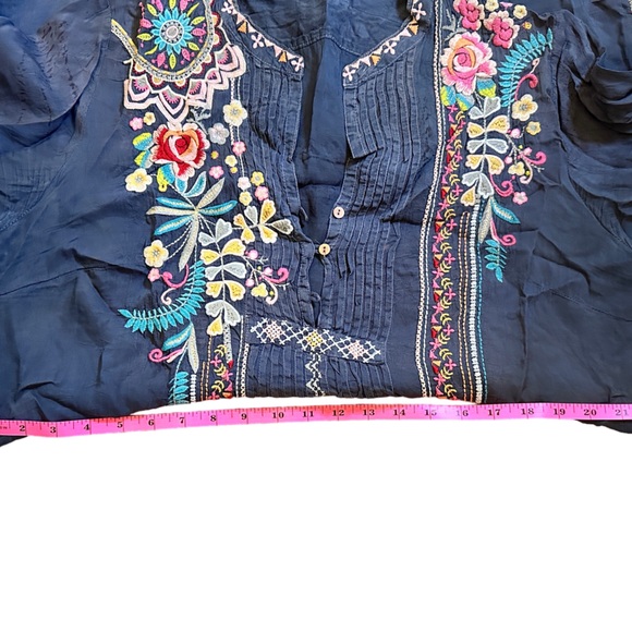 Johnny Was Embroidered Blouse - Picture 10 of 11
